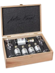 Set ovocných destilátů Anton Kaapl Dřevěné dárkové balení malé (id:910001505)