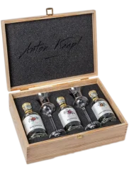 Set ovocných destilátů Anton Kaapl Dřevěné dárkové balení 3 x 0,2l (id:910001503)